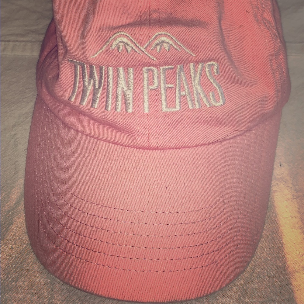 Twin Peaks - Sport cap - Pink Uniform